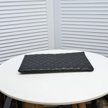 Load image into Gallery viewer, CC667 Small Pouch / 13.4x9.5inch
