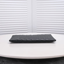 Load image into Gallery viewer, CC667 Small Pouch / 13.4x9.5inch
