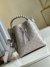 Load image into Gallery viewer, LB687 Muria / HIGHEST QUALITY VERSION / 9.8 x 9.8 x 7.9 inches
