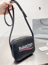 Load image into Gallery viewer, BCG041 Leather Shoulder Bag / 7.9x5.5inch

