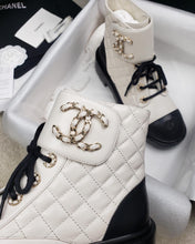 Load image into Gallery viewer, SE941  CC Short Boots / Size5-11
