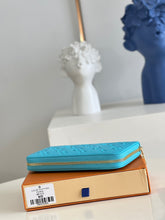 Load image into Gallery viewer, LB740 ZIPPY WALLET / HIGHEST QUALITY VERSION
