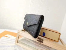 Load image into Gallery viewer, LB741 Victorine Wallet
