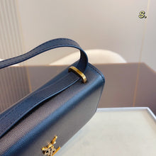Load image into Gallery viewer, YSK209 Leather Shoulder Bag / 9.1x2.4x5.9inch

