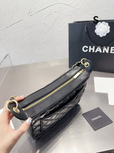 Load image into Gallery viewer, CC629 Vintage Bag / 9.4x5.1inch
