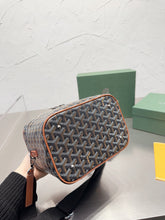 Load image into Gallery viewer, GY009 Muse Vanity Case / 6.3x5.5x7.9inch
