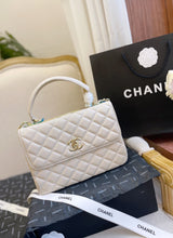 Load image into Gallery viewer, CC630 Flap Bag with Top Handle / 6.6 × 9.8 × 4.7 in
