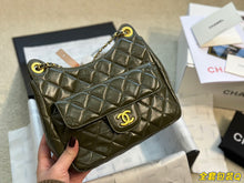 Load image into Gallery viewer, CC632 Small Hobo Bag / 6.6 × 7.4 × 2.3 in
