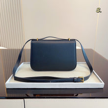 Load image into Gallery viewer, YSK209 Leather Shoulder Bag / 9.1x2.4x5.9inch

