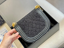 Load image into Gallery viewer, CC634 Small BOY CC Messenger Bag / 4.9 × 7 × 2.3 in
